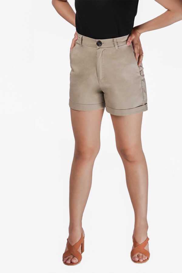 Single Button Shorts - Champagne