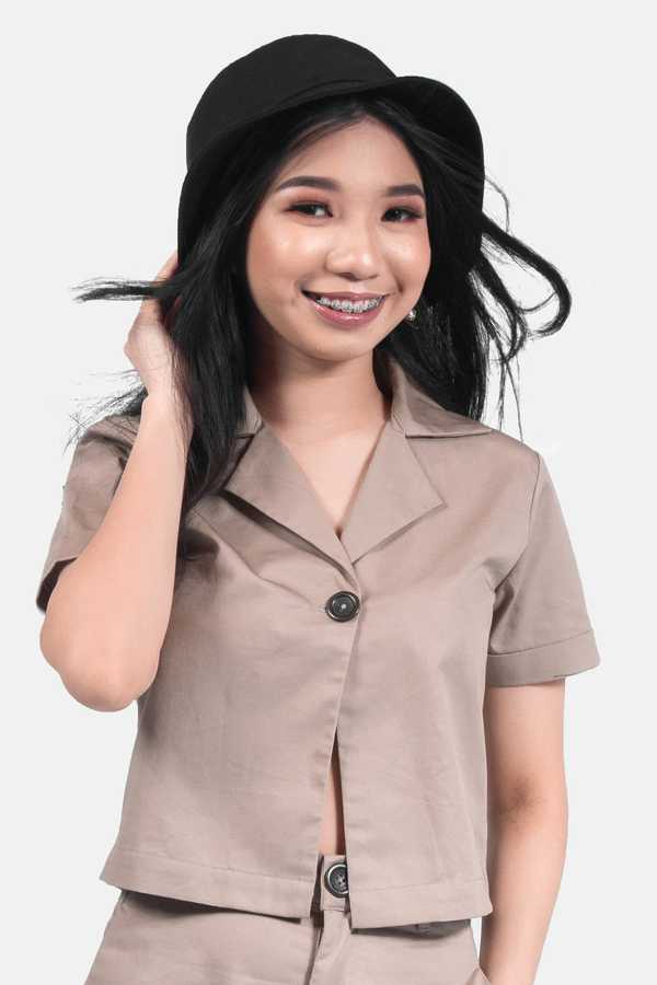 Single Button Top - Champagne
